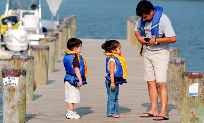 chaleco flotador Manguitos de natación para niños pequeños y niños de 2 a 6 años ideal para nadar entrenador con hebilla de seguridad y m 14 a 25 kg cinturón de natación para niños y niñas